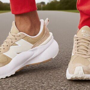 FIGS | New Balance 3447